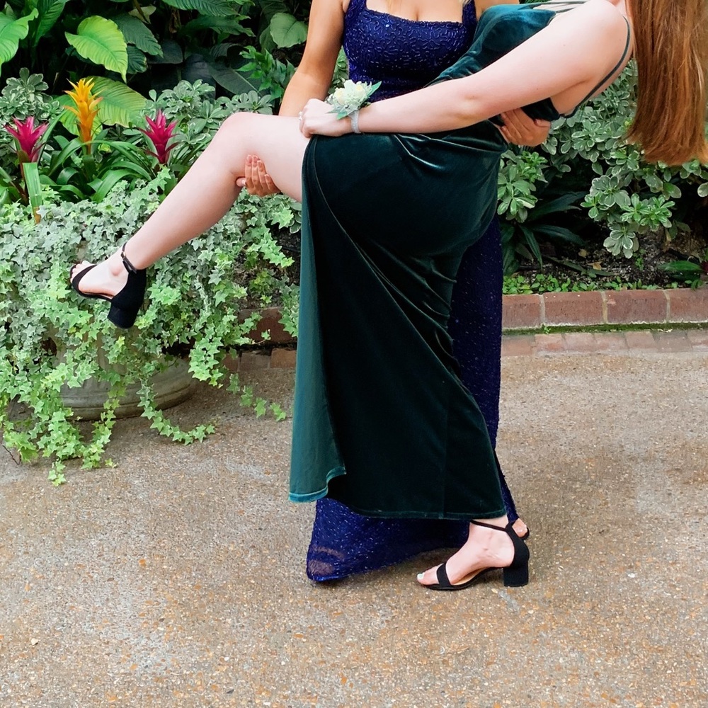 Velvet Green Long Dress, Size 10 - Gem